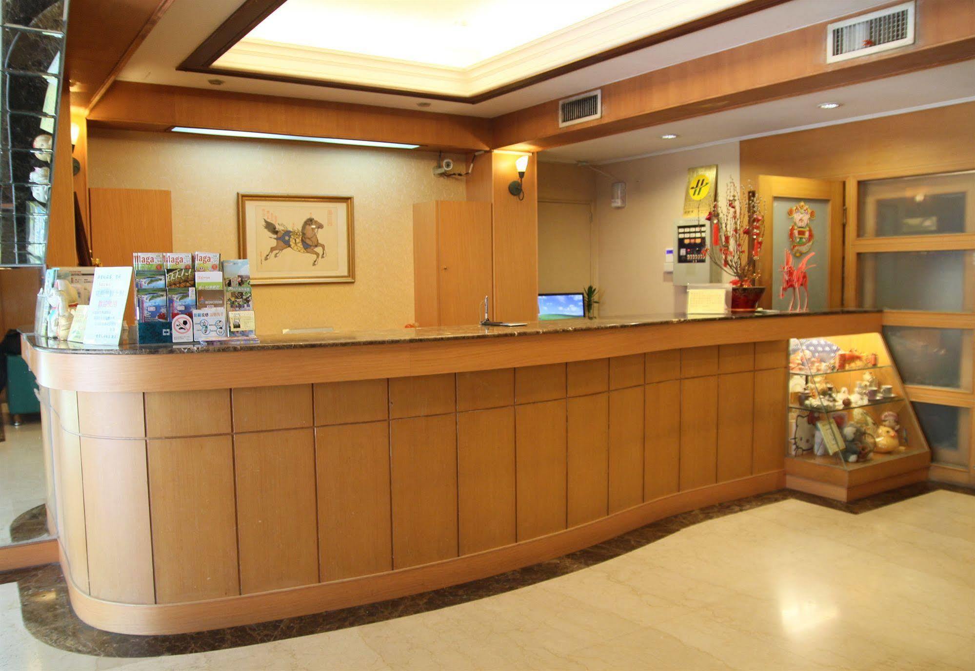 Riverside Hotel Kaohsiung Exterior foto